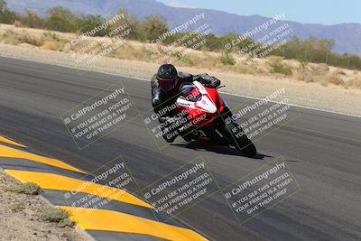 media/Oct-08-2022-SoCal Trackdays (Sat) [[1fc3beec89]]/Turn 7 Inside (145pm)/